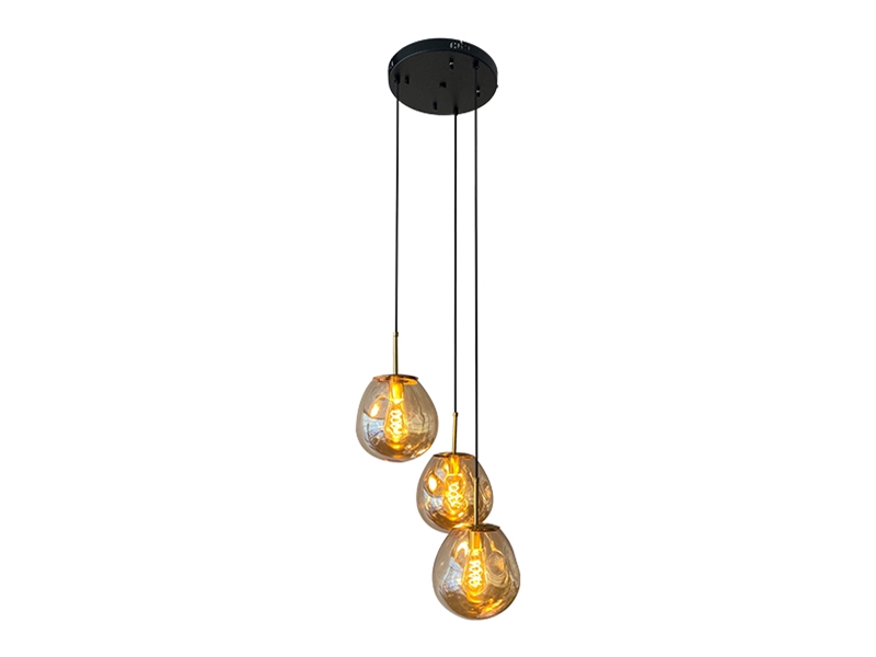 Din.ei-amber-3